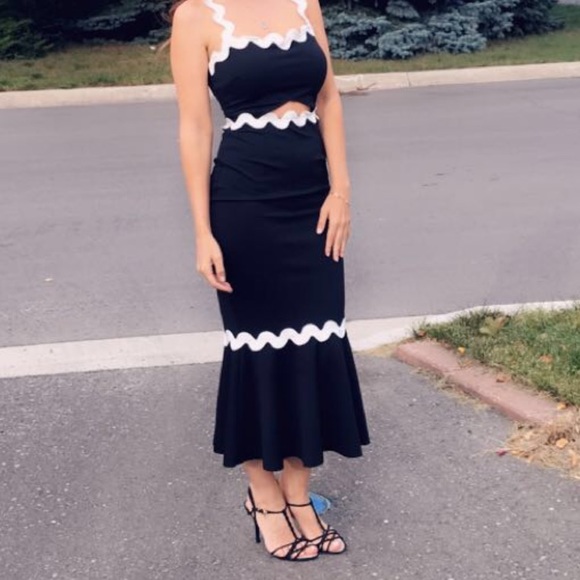 Evening dress. Worn once for a few hours. - Picture 4 of 5